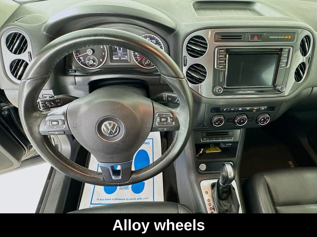 Used 2017 Volkswagen Tiguan S FWD image 12