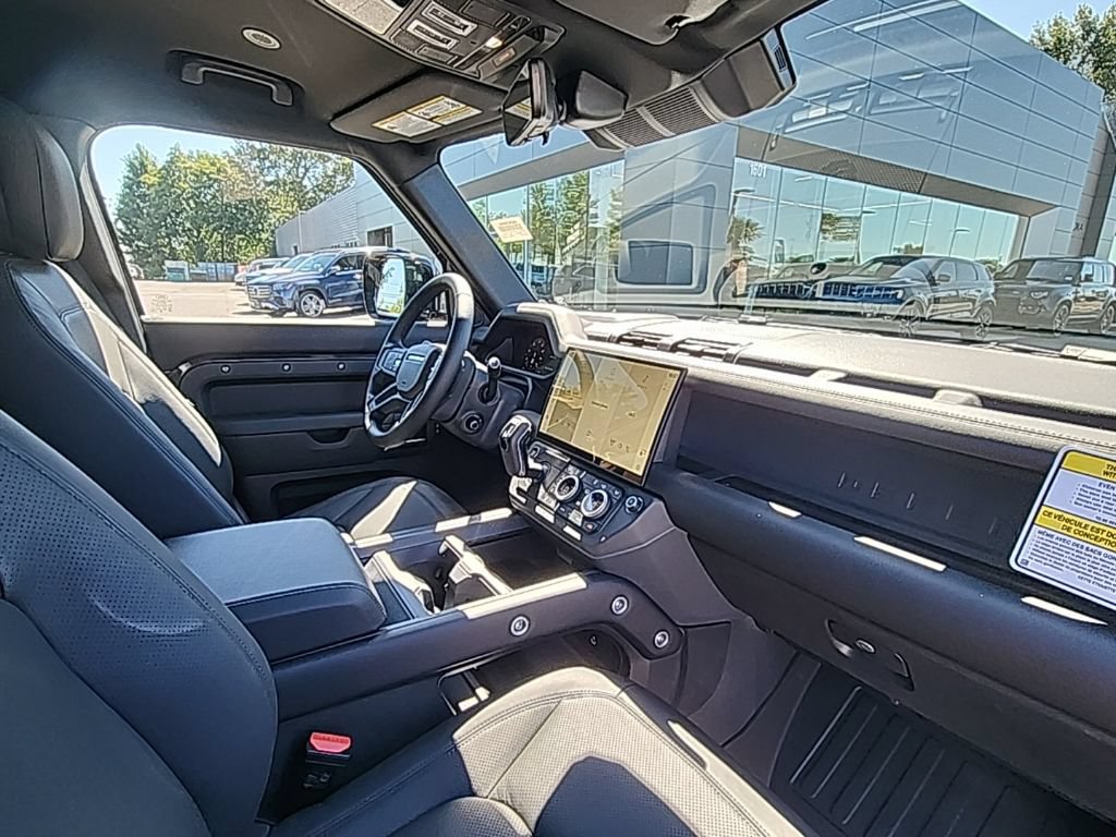 New 2026 Land Rover Defender 110 X-Dynamic SE AWD/4WD image 20