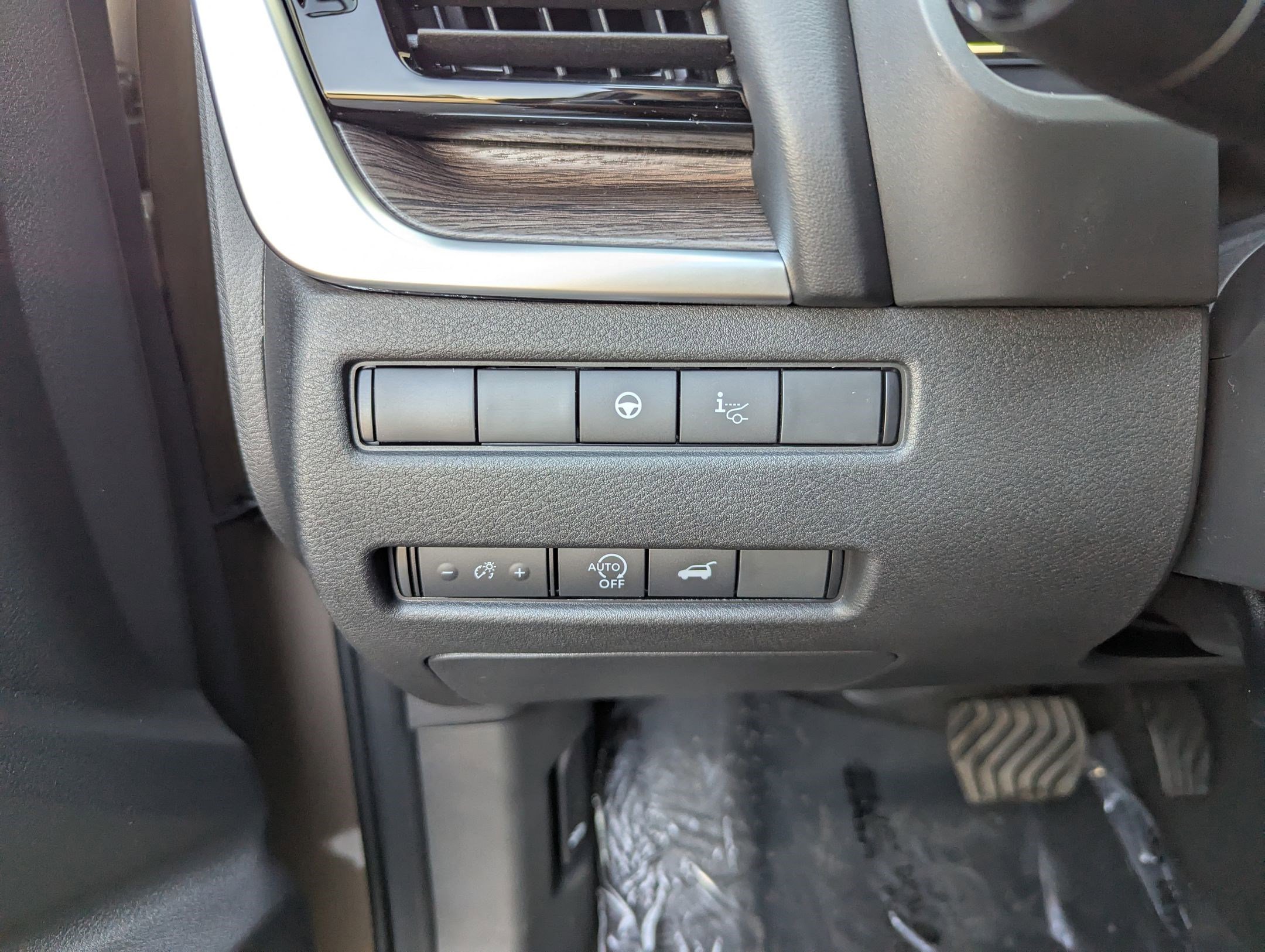 New 2025 Nissan Rogue Platinum w/ Platinum Premium Package image 14
