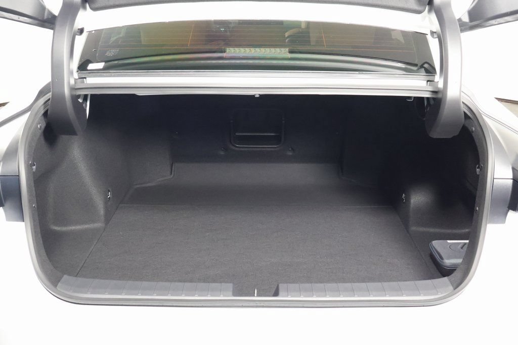 New 2026 Lexus ES 350e w/ Convenience Package FWD image 8