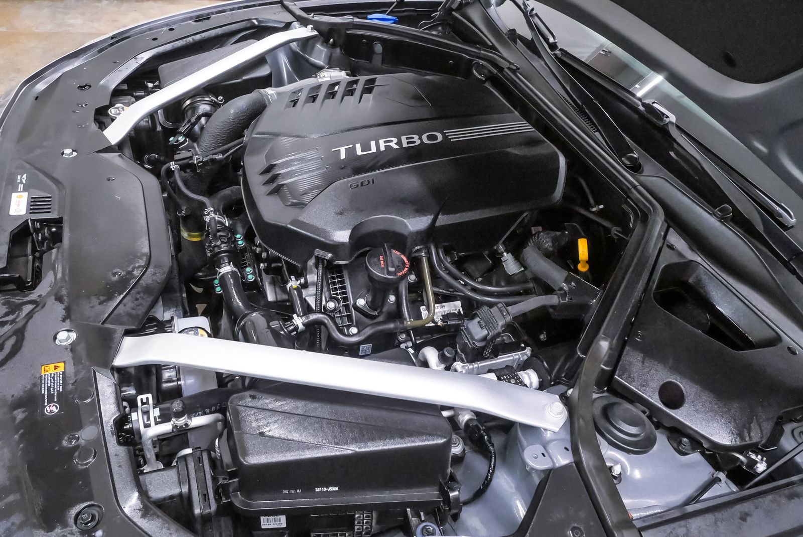 Certified 2022 Genesis G70 3.3T RWD image 32