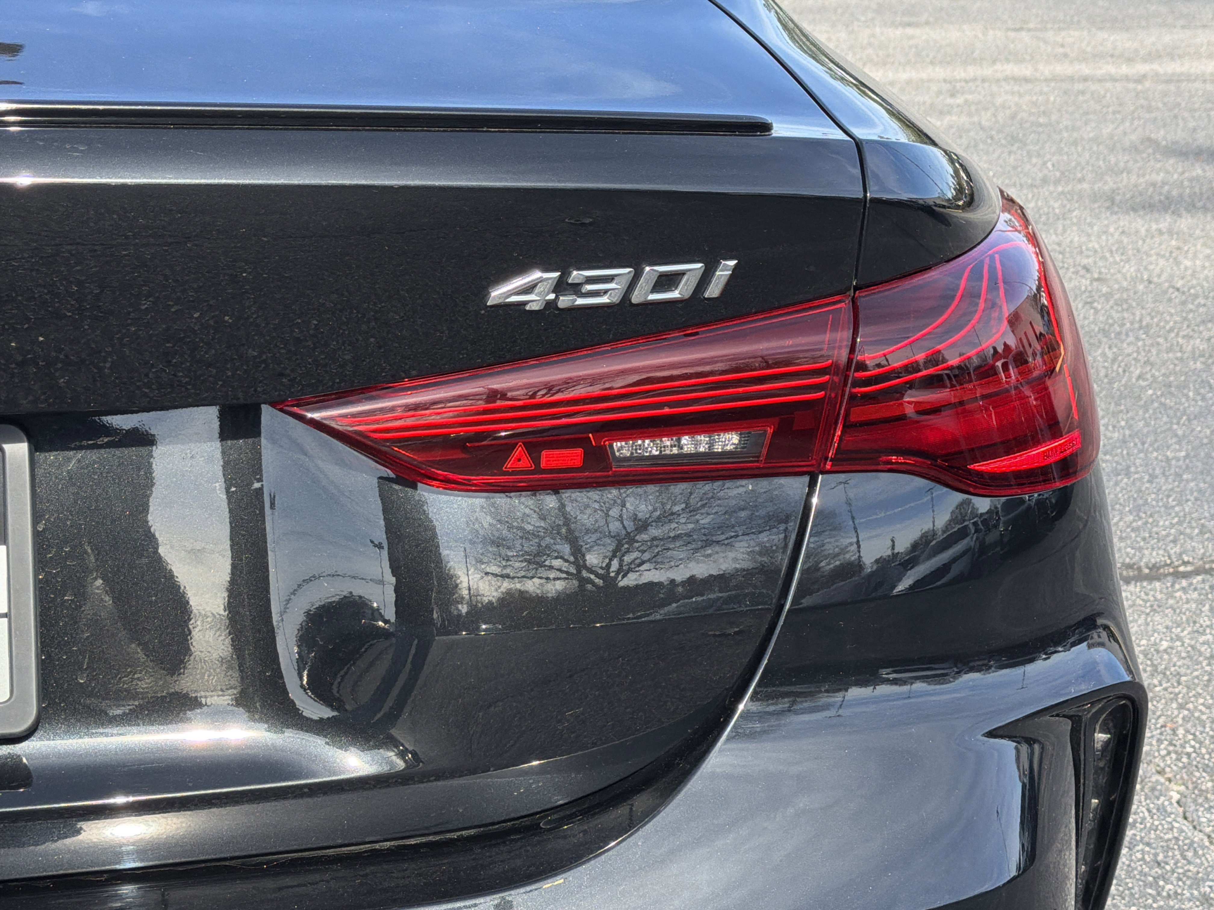 Used 2025 BMW 430i Coupe w/ M Sport Package image 26