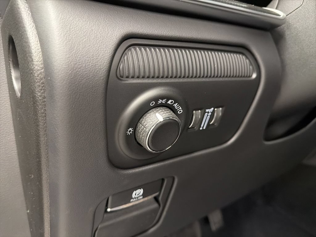 New 2026 Jeep Grand Wagoneer Summit AWD/4WD image 23