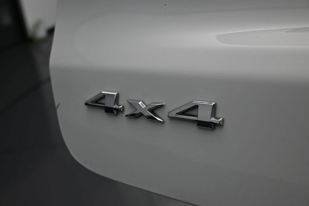 Used 2024 Jeep Compass Latitude AWD/4WD image 30