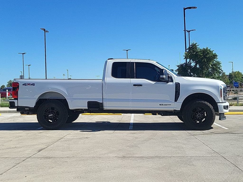 Used 2023 Ford F350 XL w/ STX Appearance Package AWD/4WD image 9