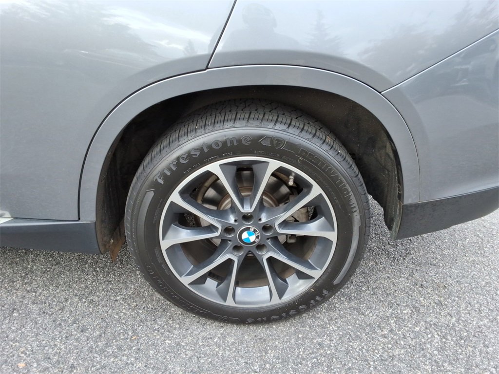 Used 2017 BMW X5 xDrive40e image 11