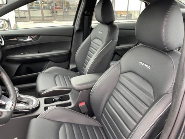 Used 2023 Kia Forte GT-Line w/ GT-Line Premium Package image 13