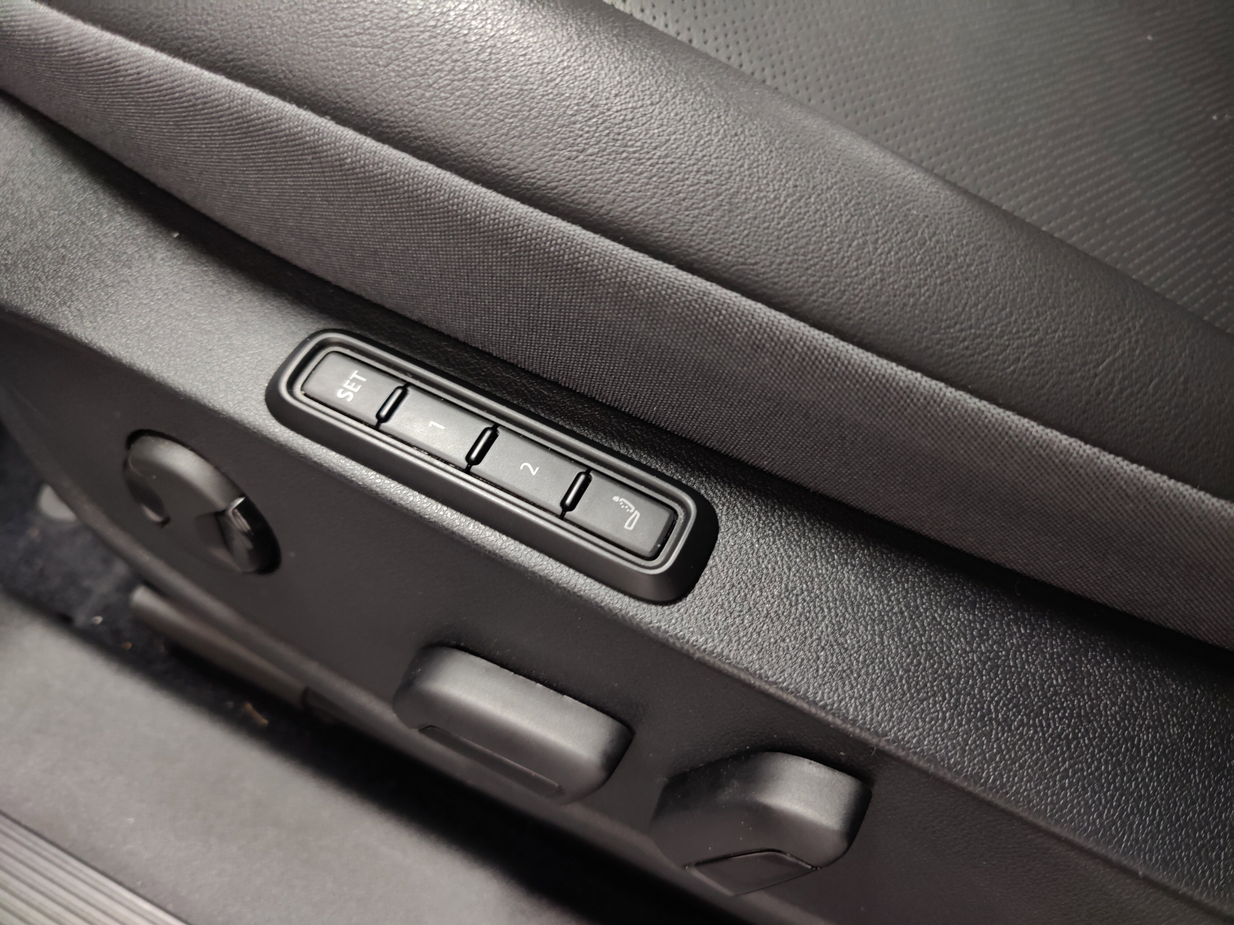 Certified 2024 Volkswagen ID.4 S image 16