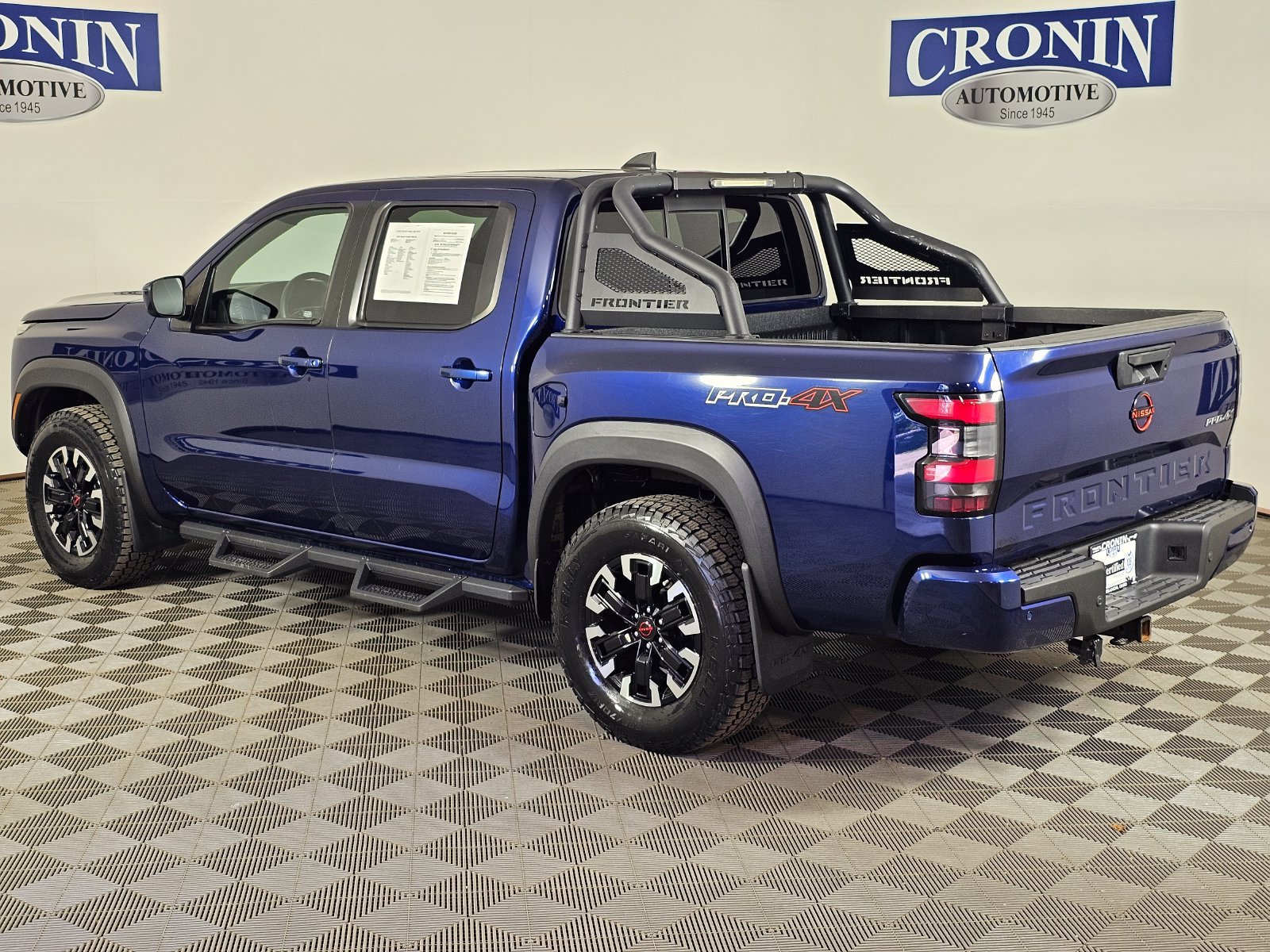 Used 2022 Nissan Frontier PRO-4X w/ Technology Package AWD/4WD image 34
