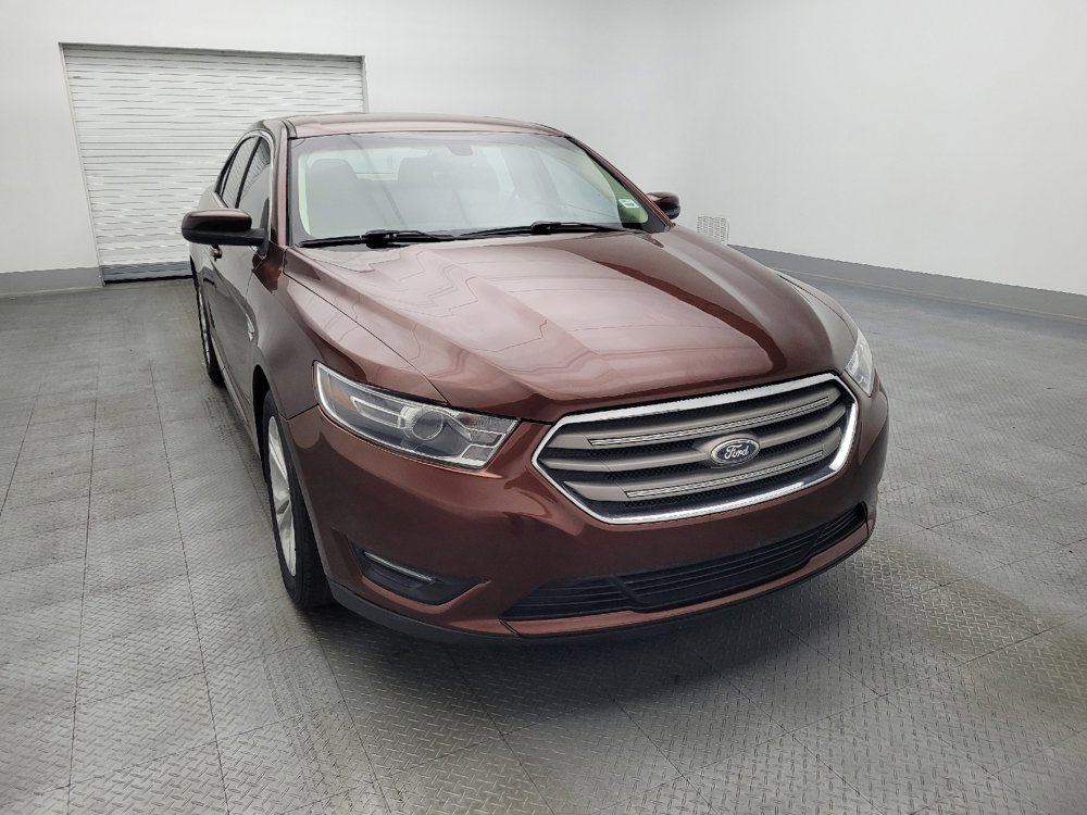 Used 2015 Ford Taurus SEL image 14