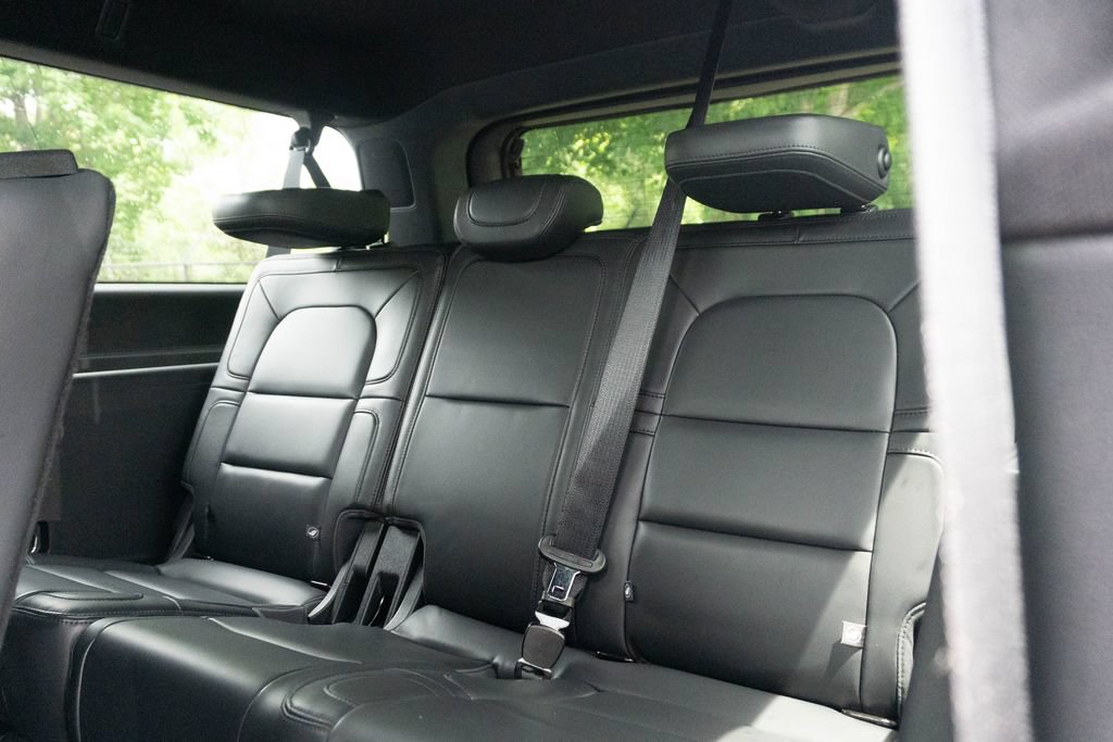 Used 2022 Lincoln Navigator L Reserve RWD image 26