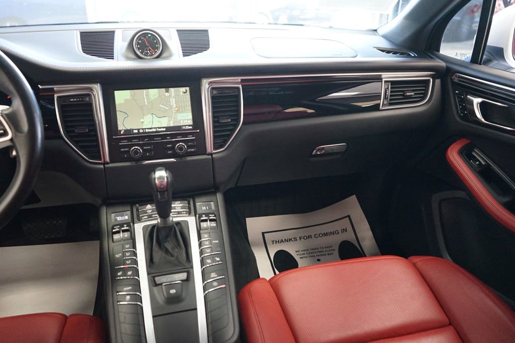 Used 2015 Porsche Macan S w/ Premium Package Plus image 14