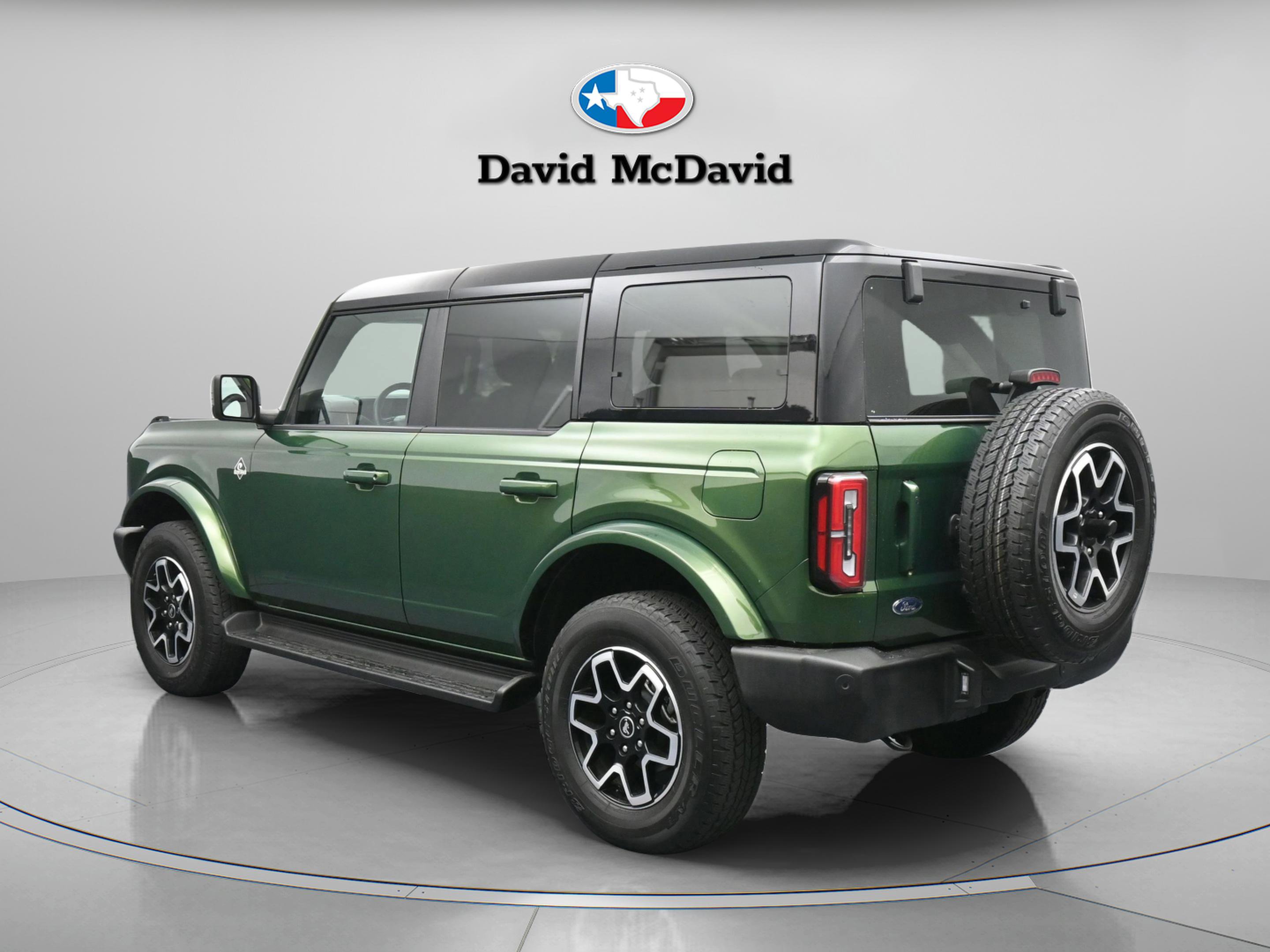 Used 2025 Ford Bronco Outer Banks AWD/4WD image 13