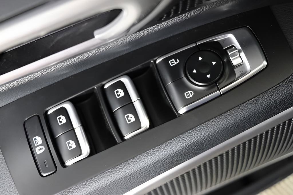 Used 2024 Kia Telluride LX AWD/4WD image 39