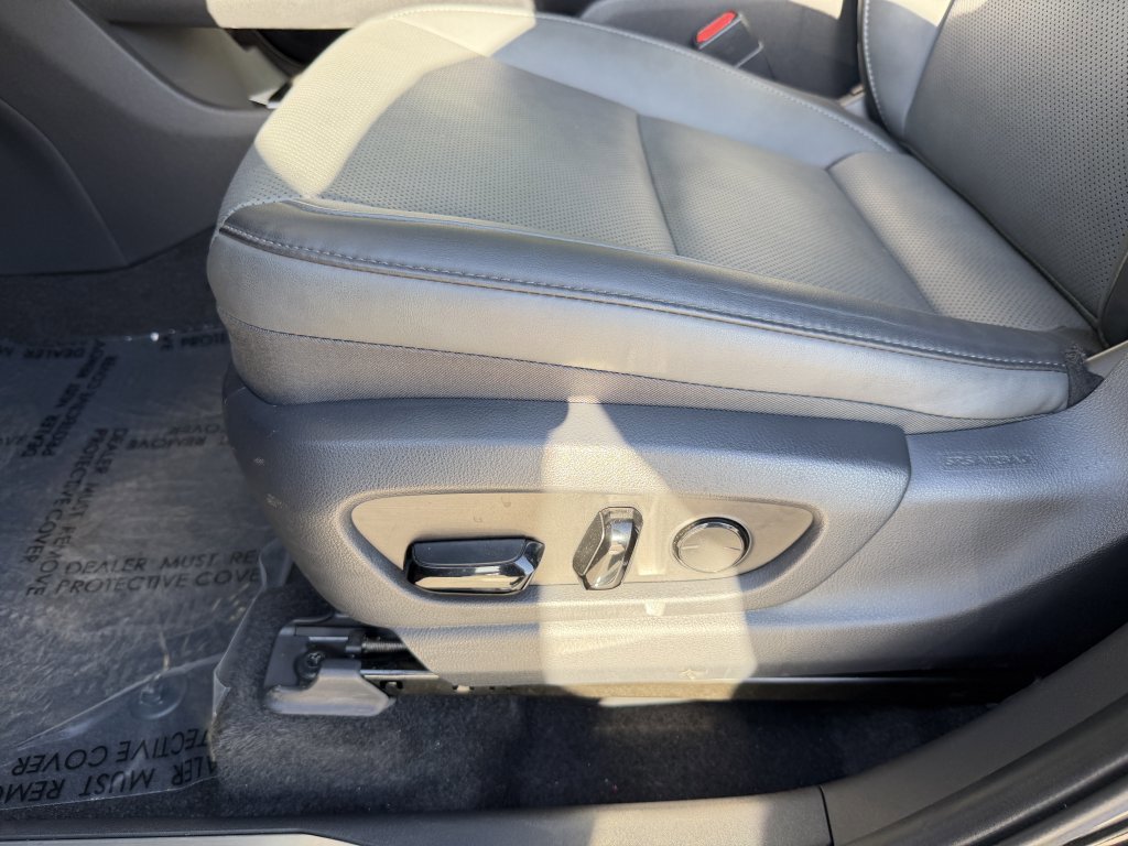 Used 2023 Lexus RZ 450e Premium image 27