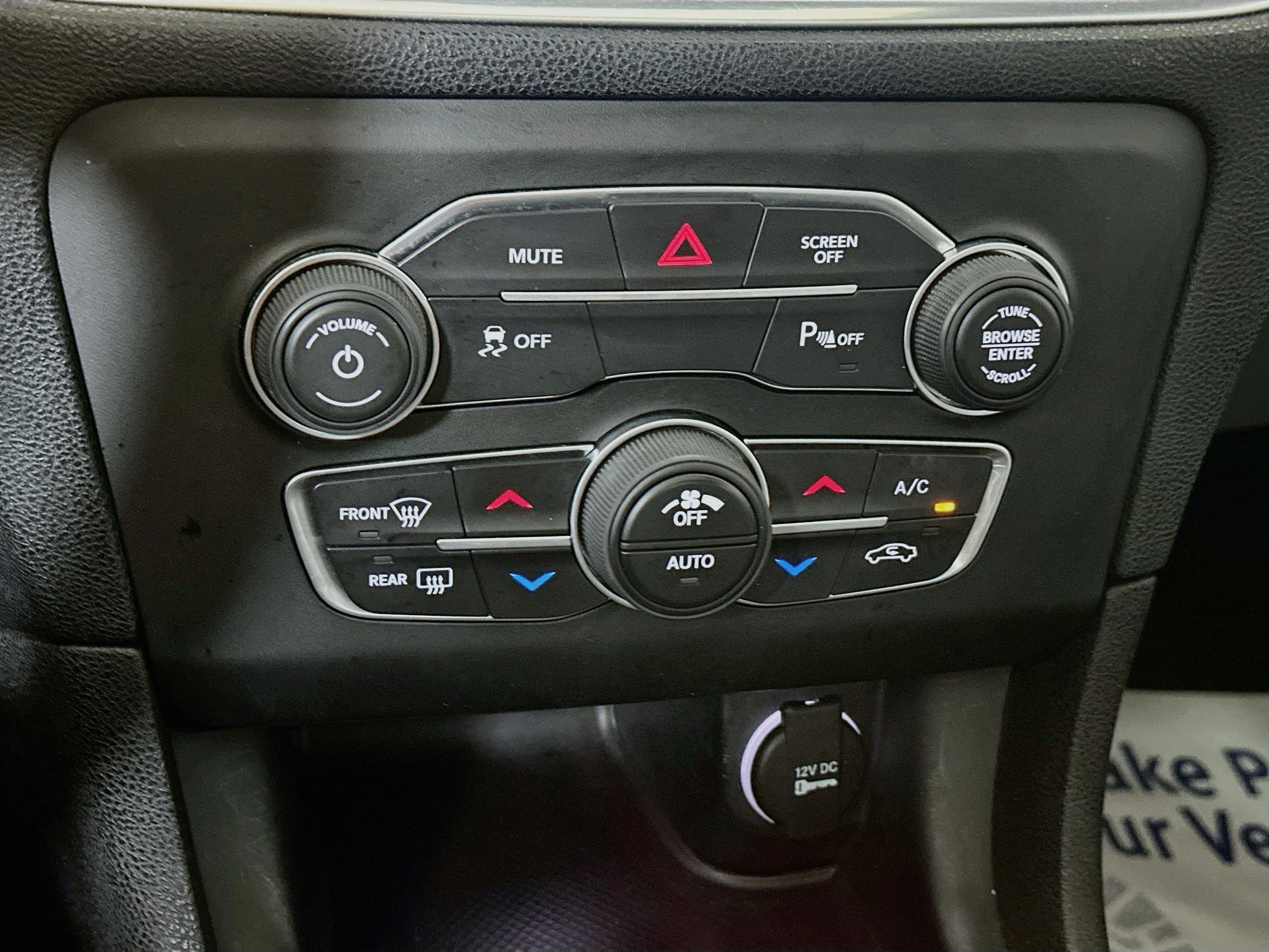 Used 2018 Dodge Charger SXT Plus w/ Driver Convenience Group RWD image 15