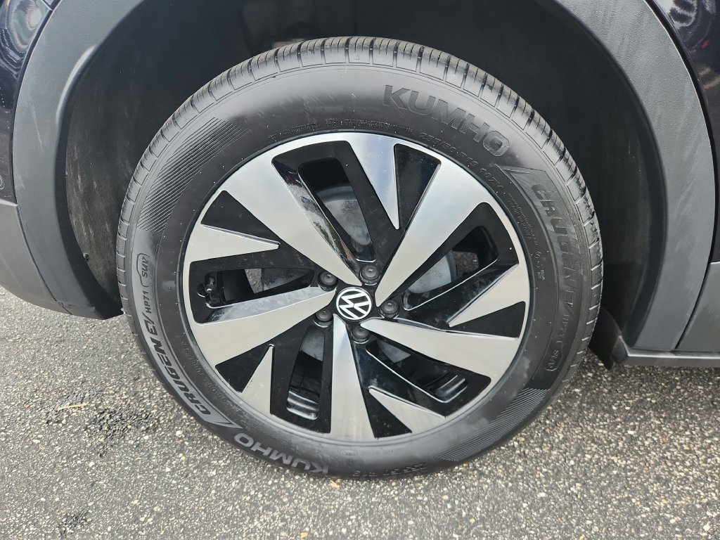 Used 2023 Volkswagen ID.4 Pro AWD/4WD image 30