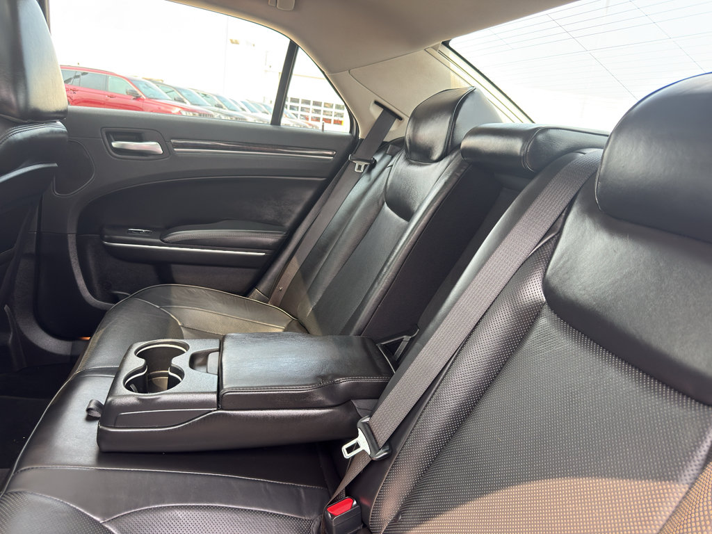 Used 2021 Chrysler 300 Touring L AWD/4WD image 35