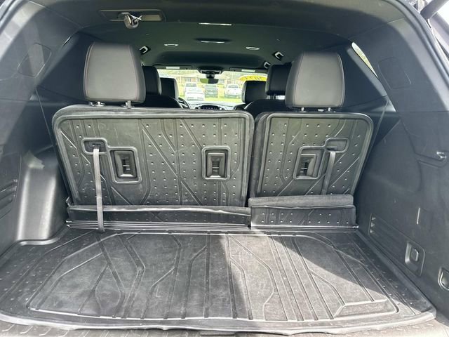 Used 2023 Chevrolet Traverse RS w/ LPO, Floor Liner Package image 12