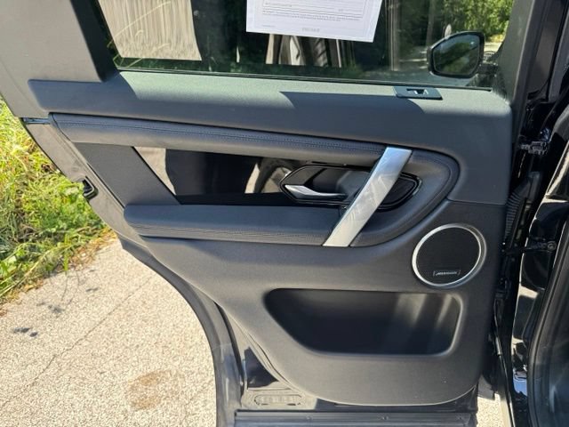 Certified 2023 Land Rover Discovery Sport SE AWD/4WD image 11