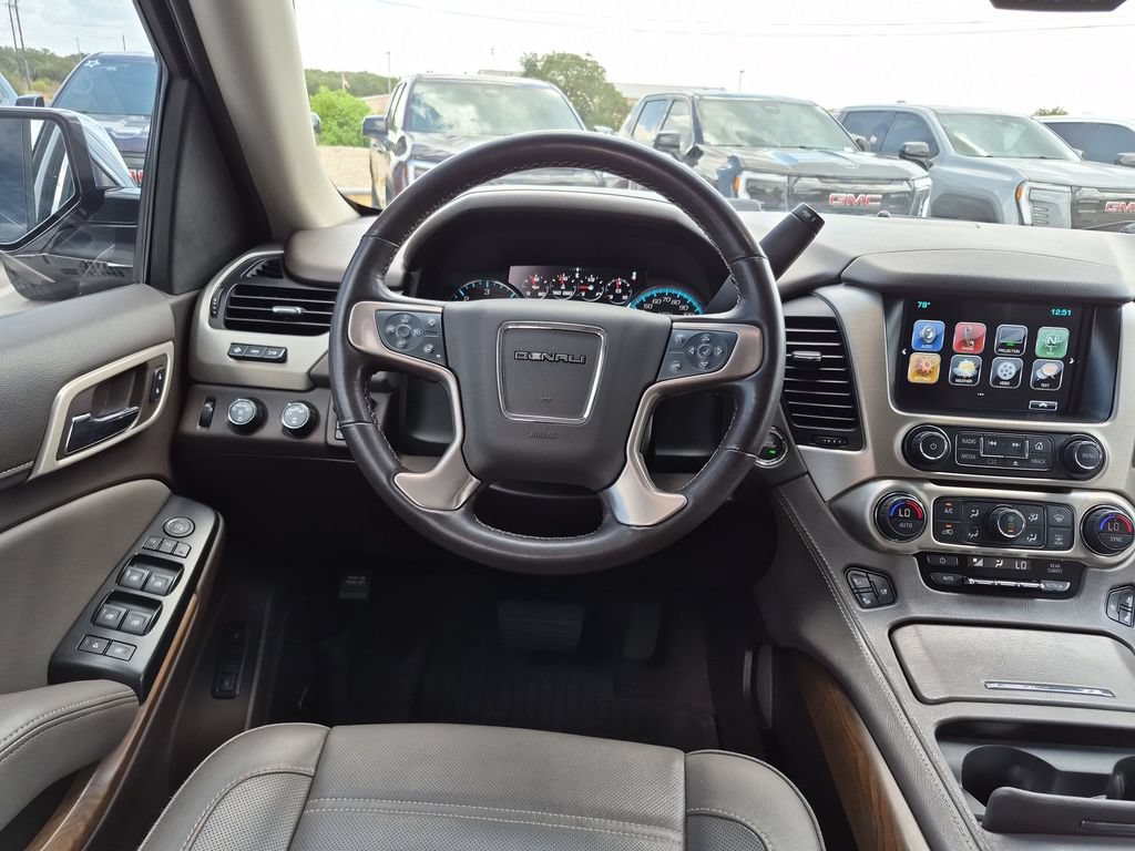 Used 2019 GMC Yukon XL Denali w/ Denali Ultimate Package AWD/4WD image 34