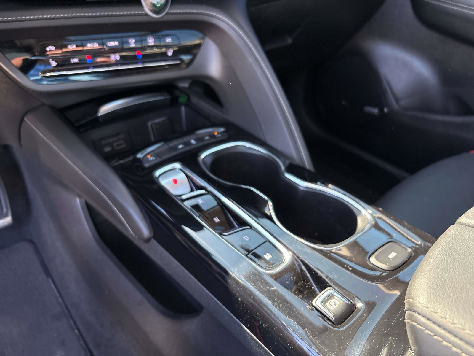 Used 2022 Buick Envision Essence w/ Technology Package II image 14