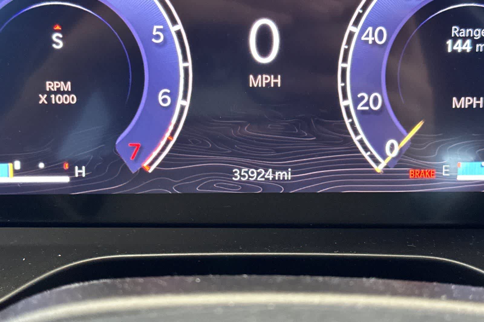 Used 2022 Jeep Grand Cherokee L Laredo RWD image 28