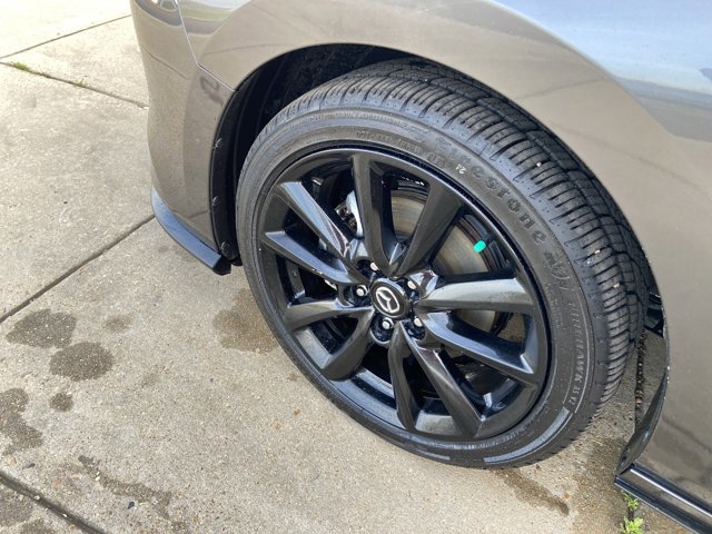 Used 2021 MAZDA MAZDA3 Hatchback w/Premium Plus Pkg image 25