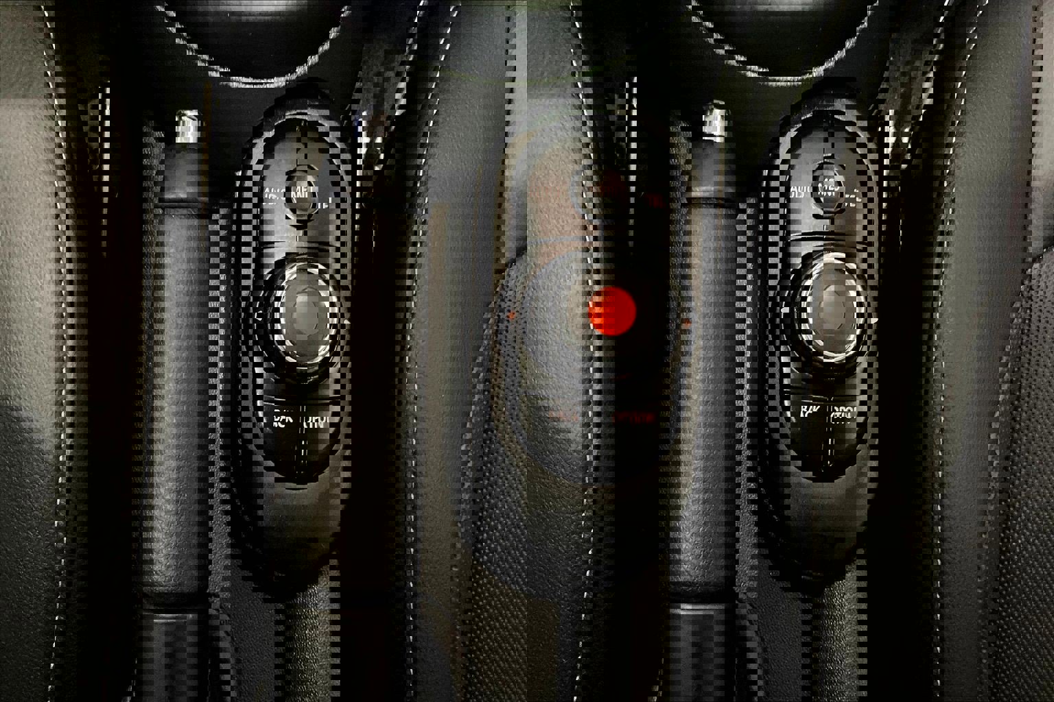 Used 2018 MINI Cooper 2-Door Hardtop w/ Premium Package image 15