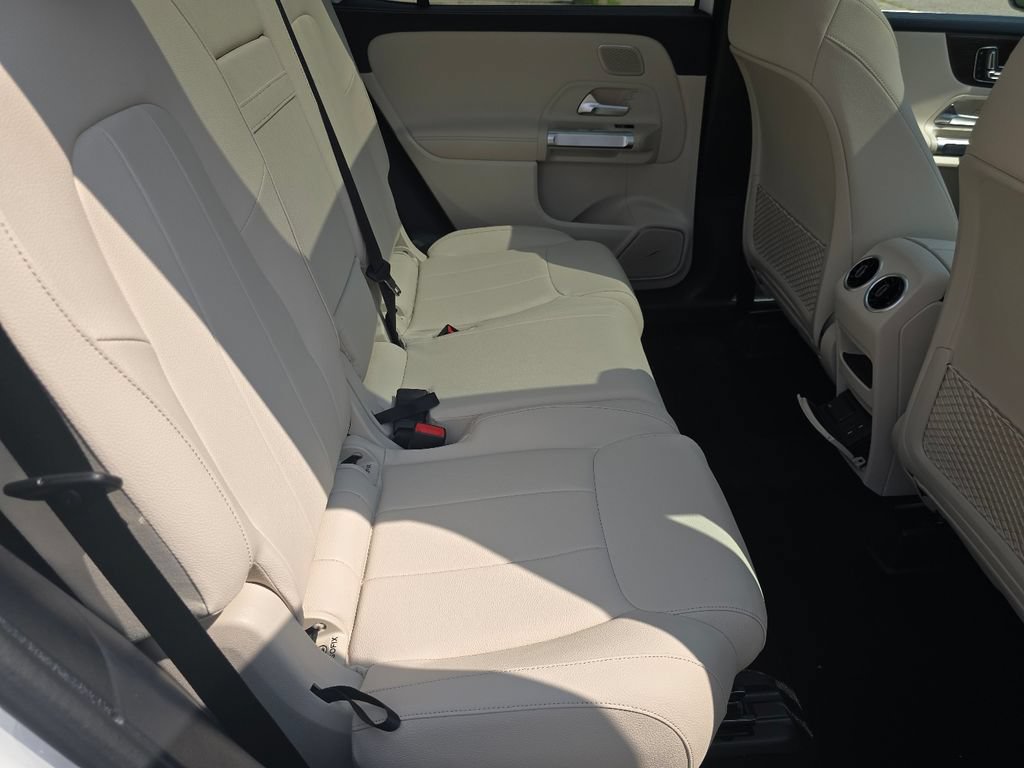 New 2026 Mercedes-Benz GLB 250 4MATIC image 20