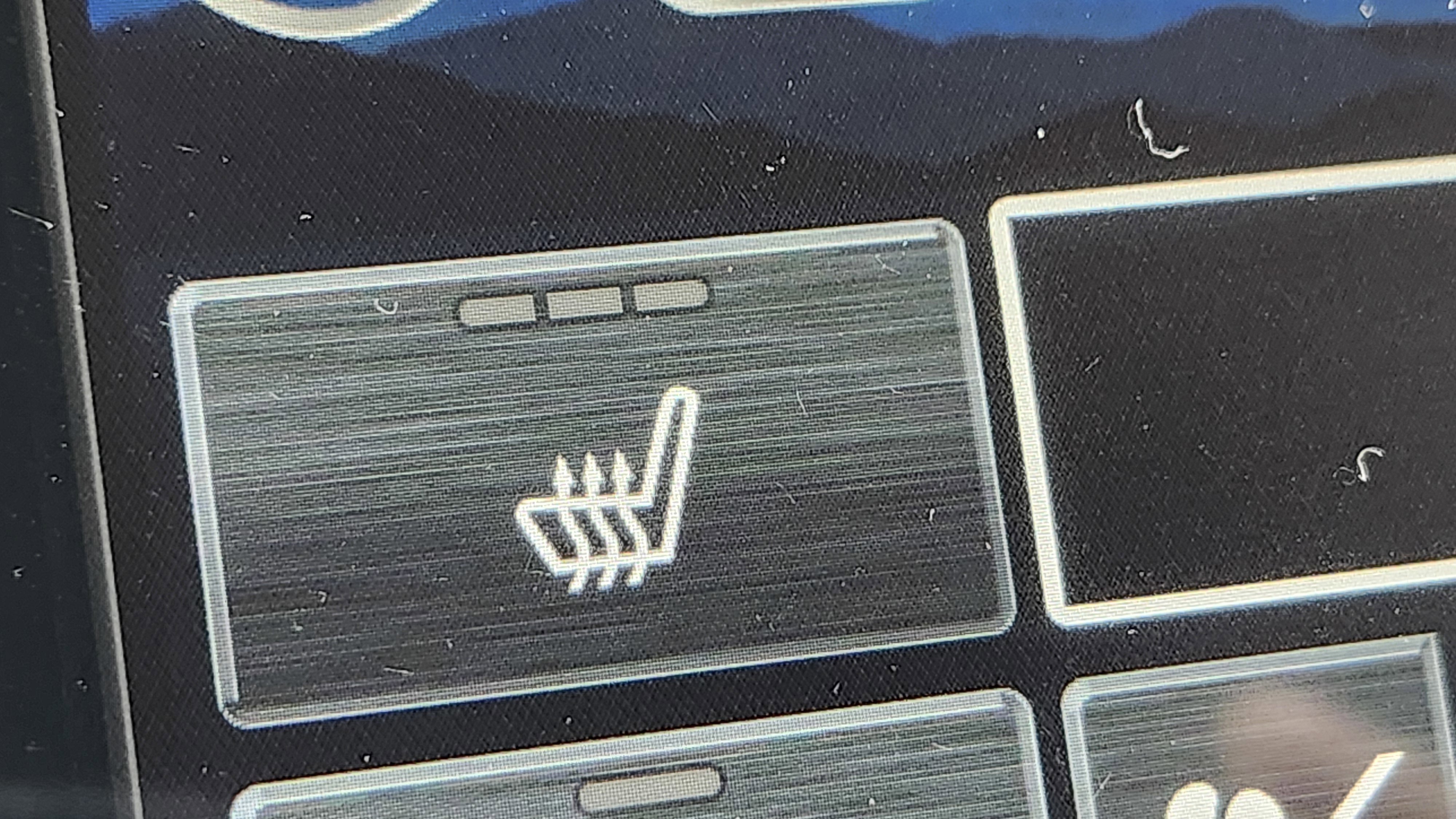 Used 2025 Subaru Ascent Premium image 27