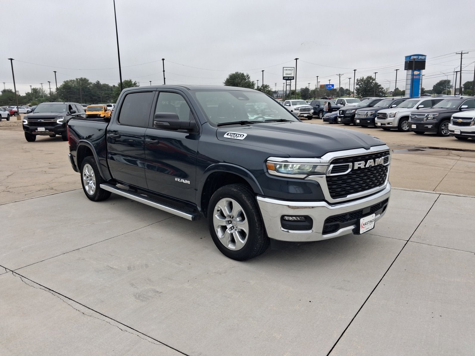 Used 2025 RAM 1500 Big Horn AWD/4WD image 7