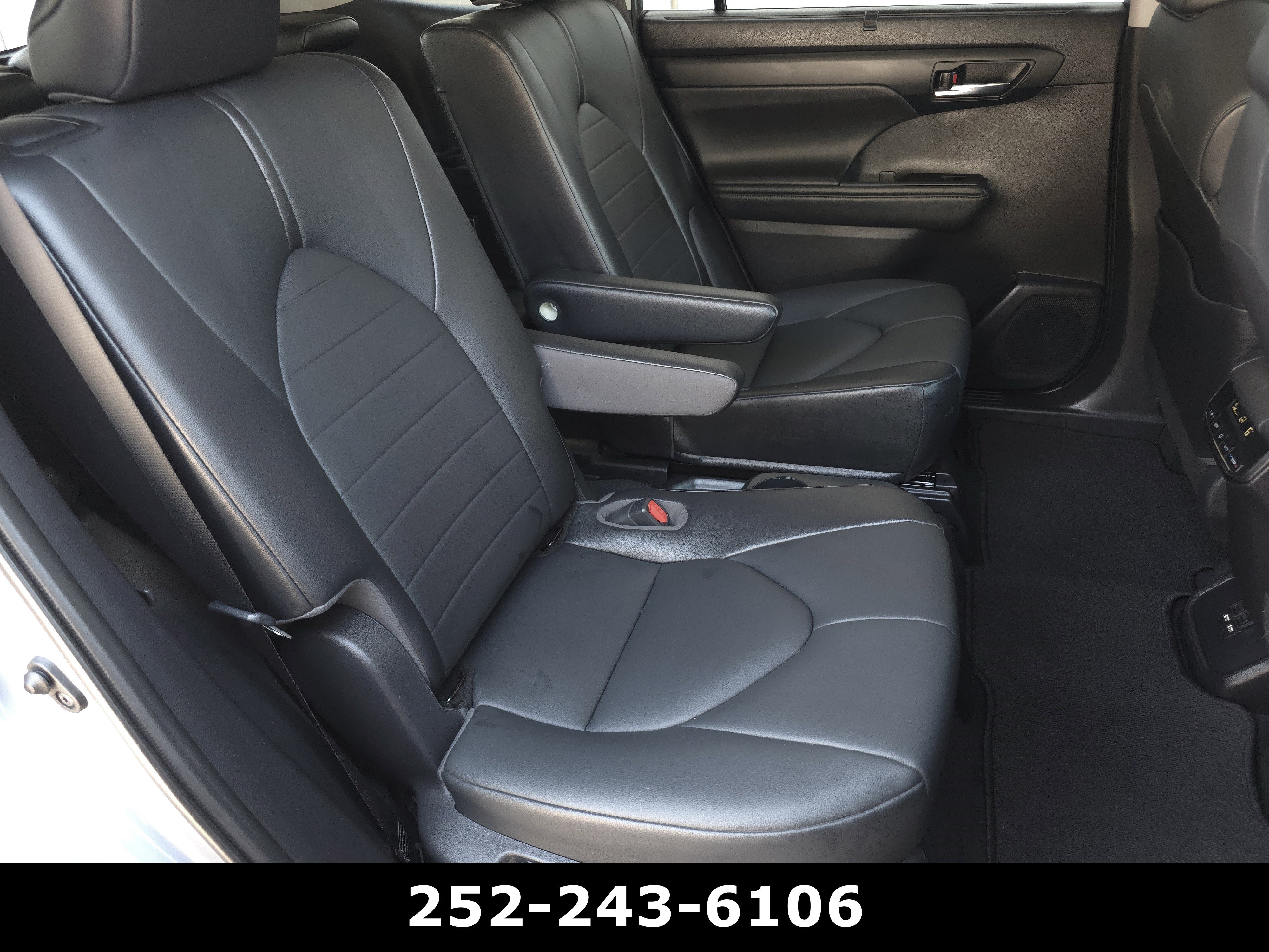 Used 2021 Toyota Highlander XLE image 39