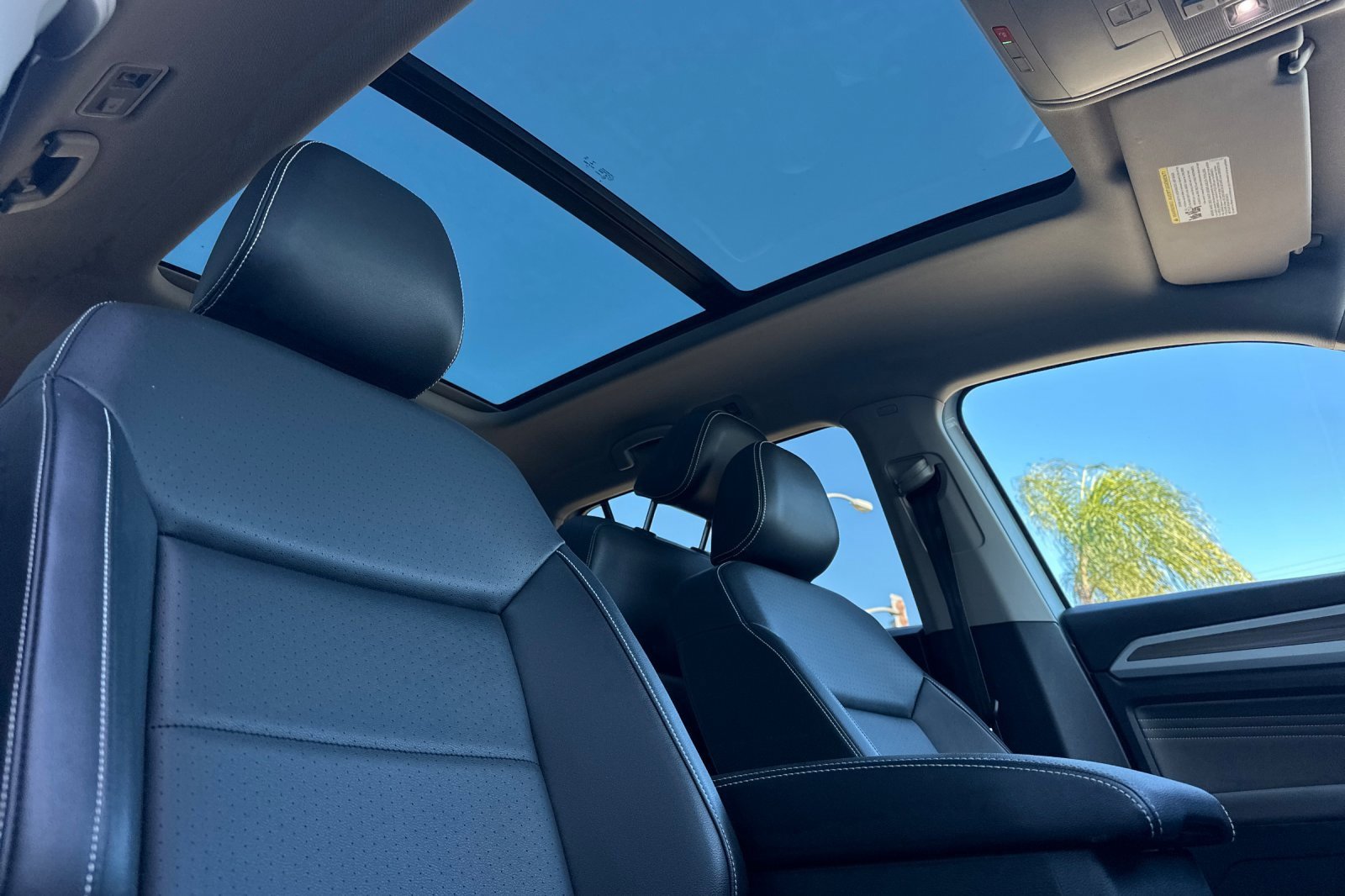 Used 2023 Volkswagen Atlas SEL image 18