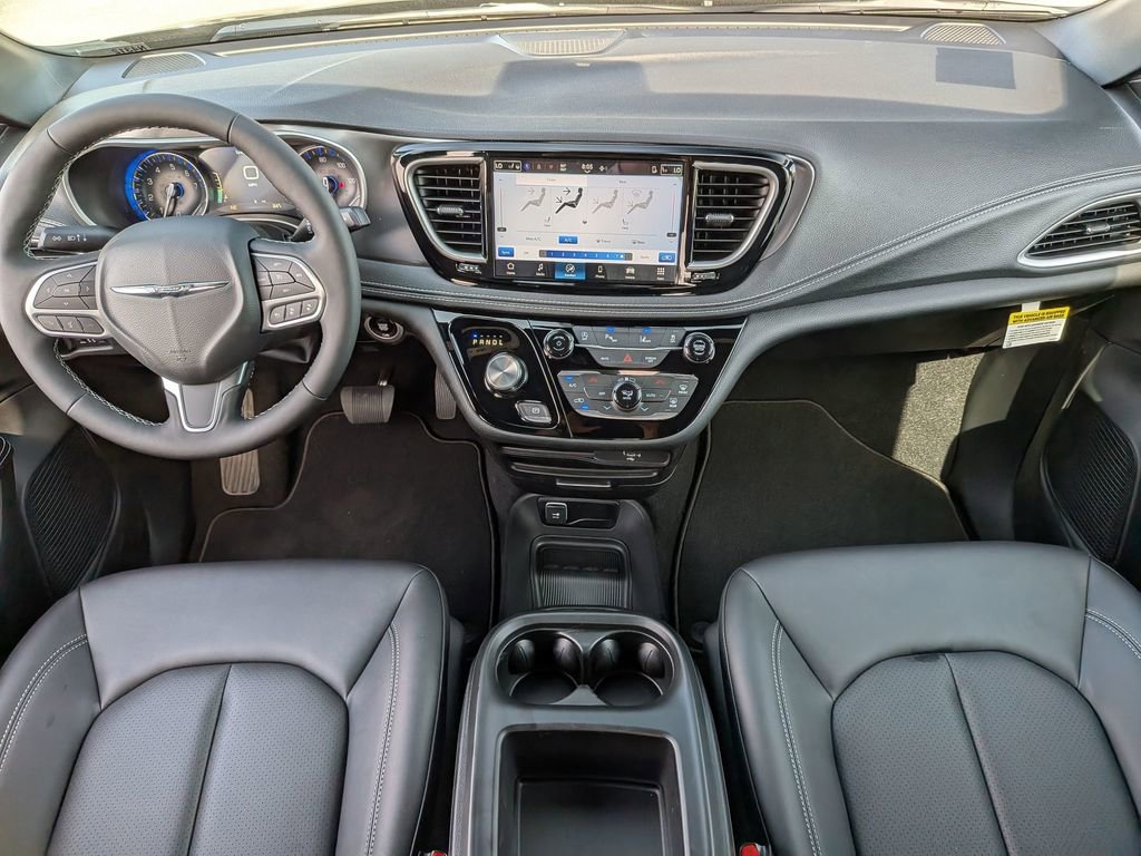 New 2026 Chrysler Pacifica Select image 14