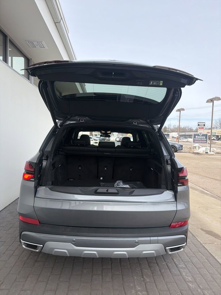 New 2026 BMW X5 xDrive40i AWD/4WD image 8