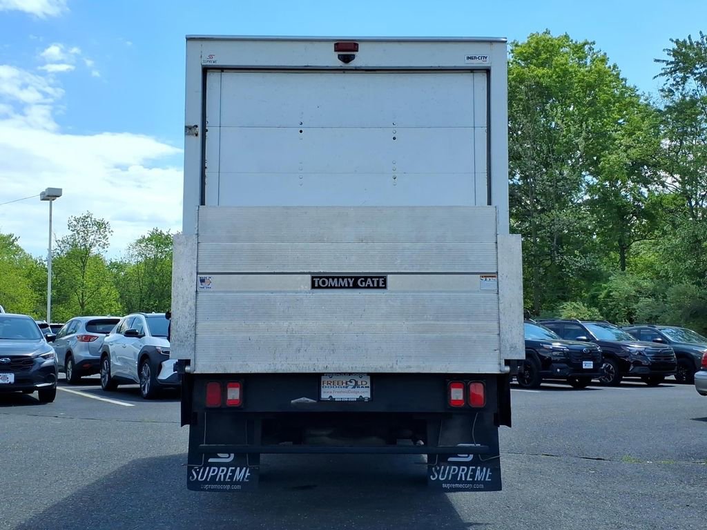 Used 2018 Chevrolet Express 3500 RWD image 12