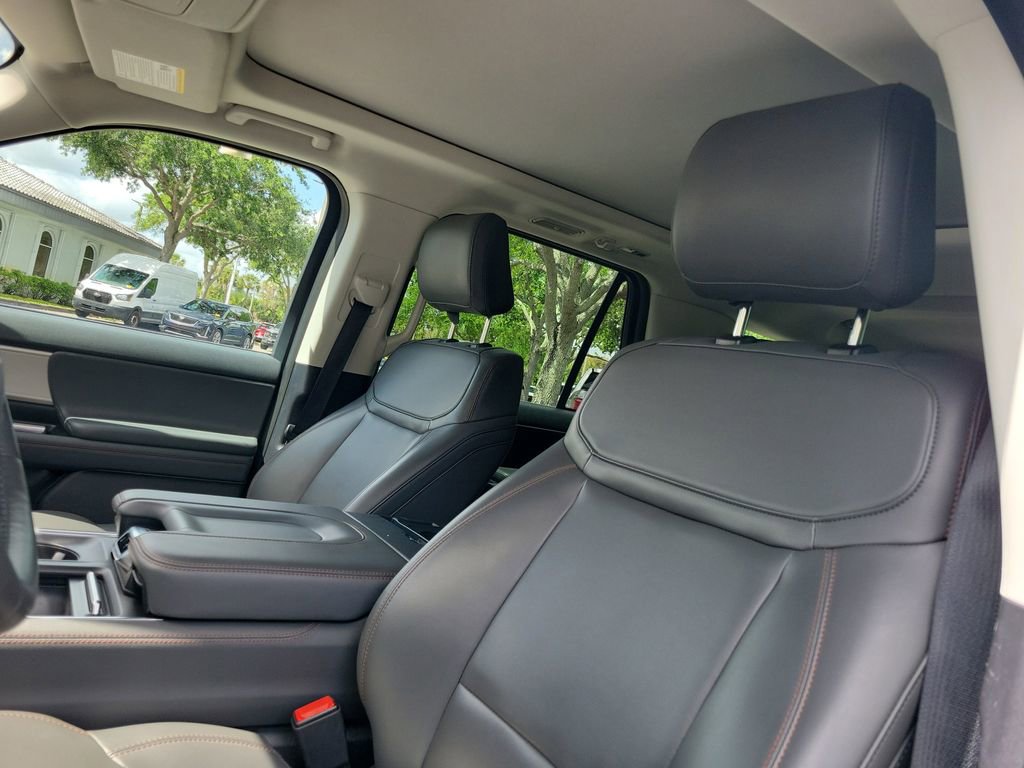 Used 2025 Ford Expedition Max Active image 23