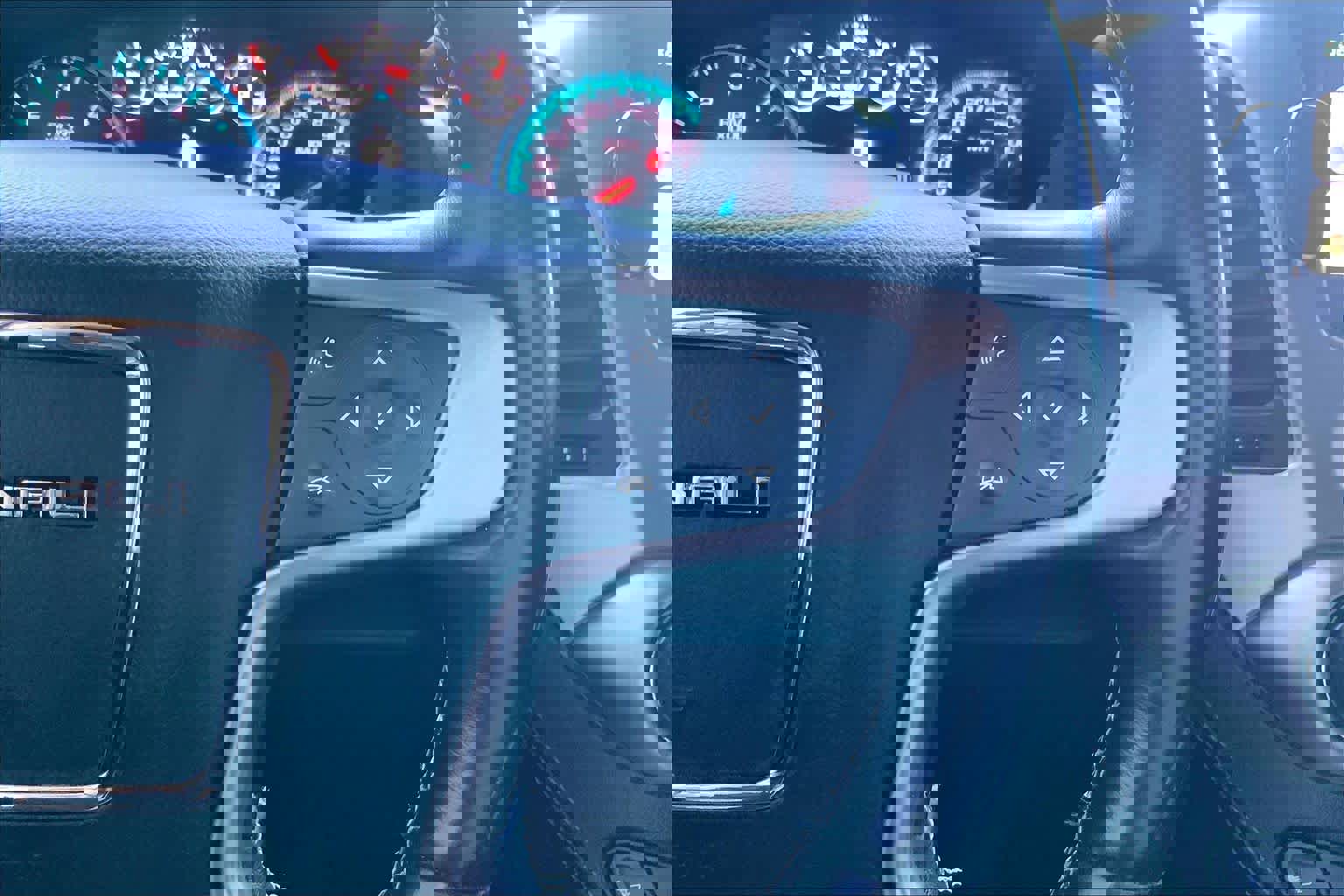 Used 2019 GMC Yukon XL Denali w/ Open Road Package image 24