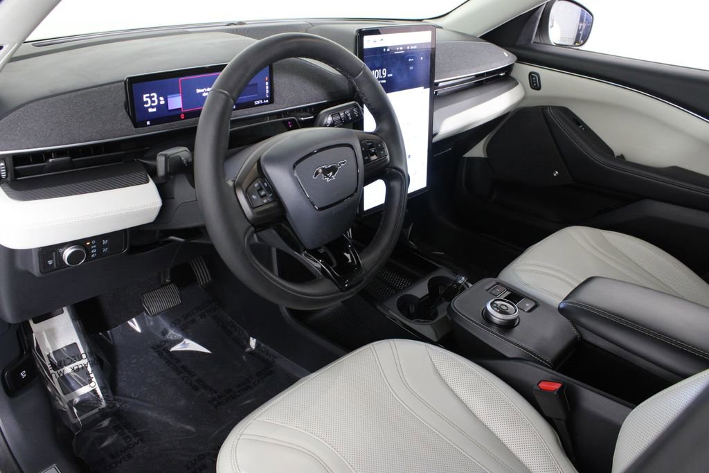Used 2021 Ford Mustang Mach-E Premium image 17