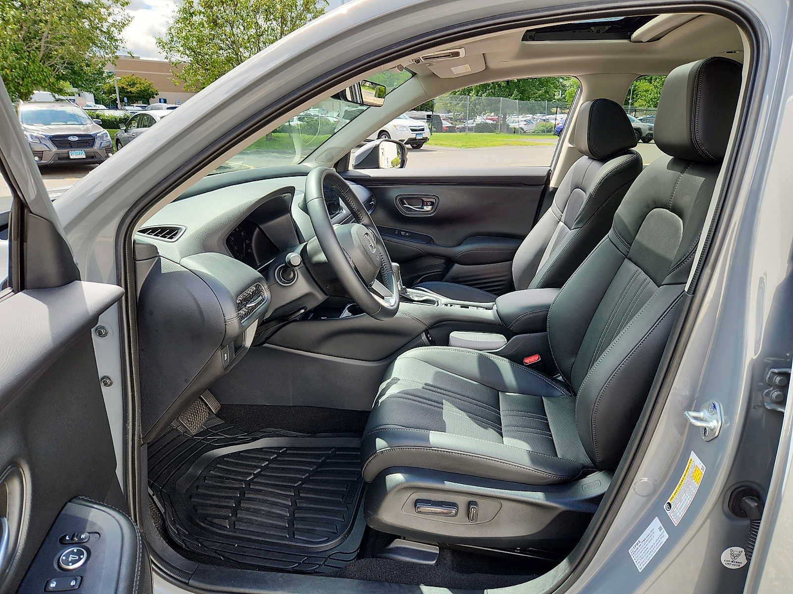 Used 2026 Honda HR-V EX-L image 14
