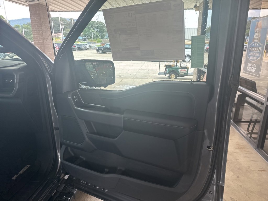 New 2025 Ford F150 XLT image 19