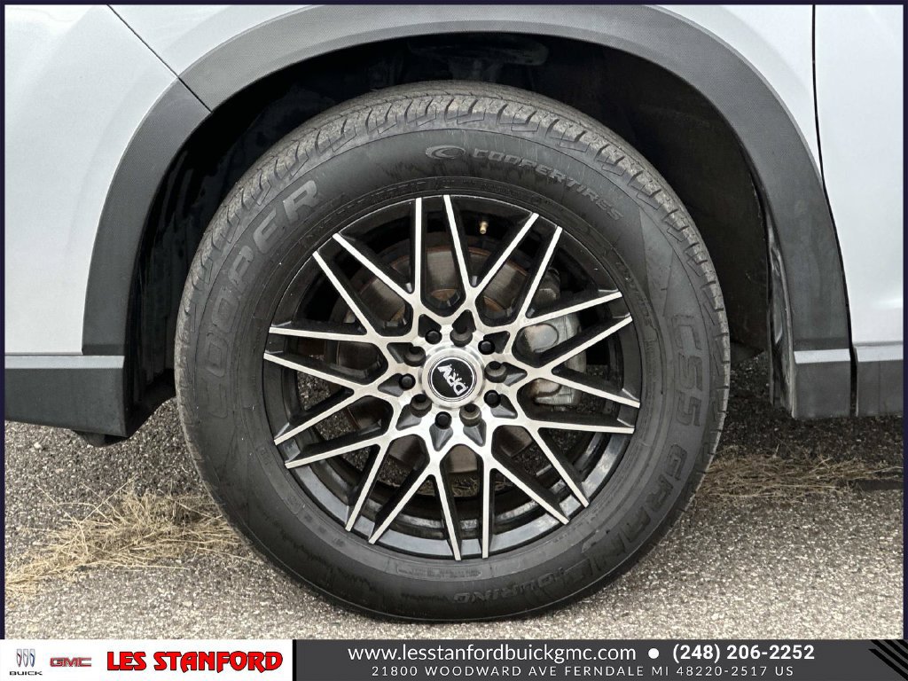 Used 2020 Subaru Forester AWD/4WD image 10