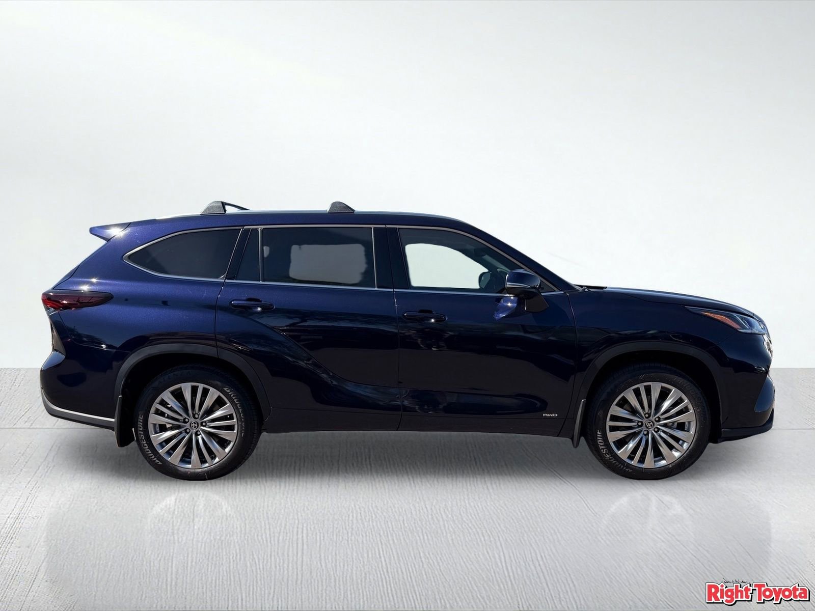 New 2026 Toyota Highlander Platinum AWD/4WD image 8
