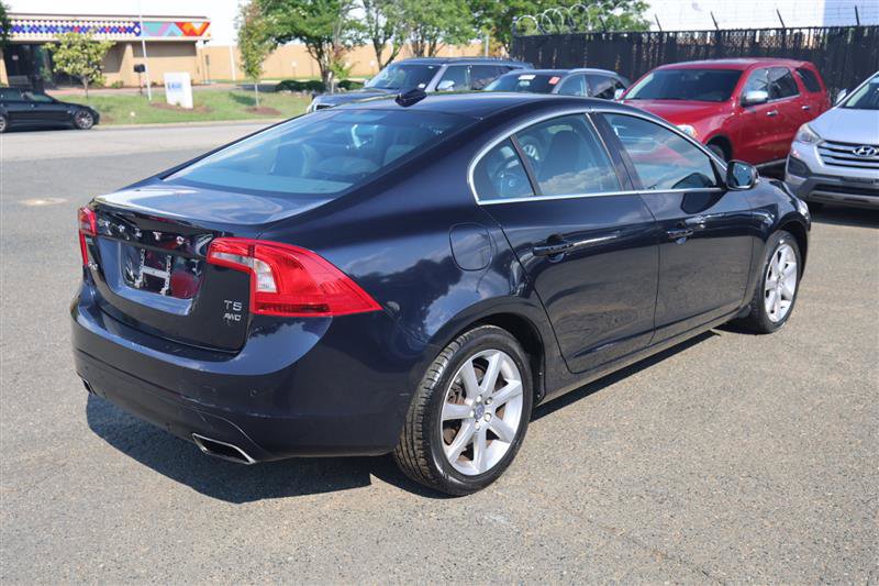 Used 2016 Volvo S60 T5 Premier w/ Convenience Package image 5
