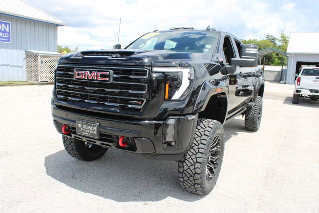 Used 2024 GMC Sierra 2500 AT4 w/ AT4 Premium Plus Package image 3