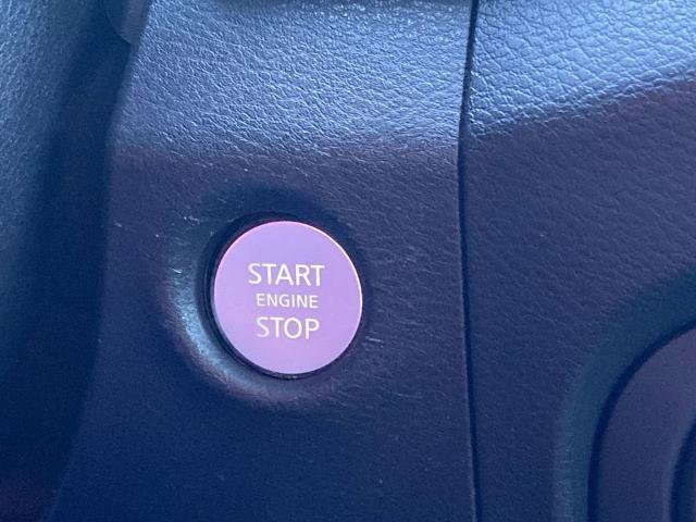 Used 2022 Nissan Frontier SV w/ Technology Package image 12