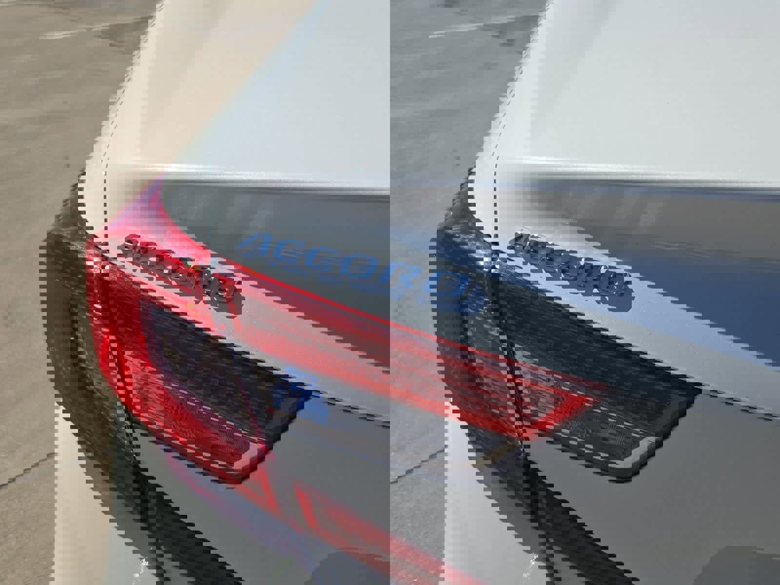 Used 2018 Honda Accord EX-L image 11