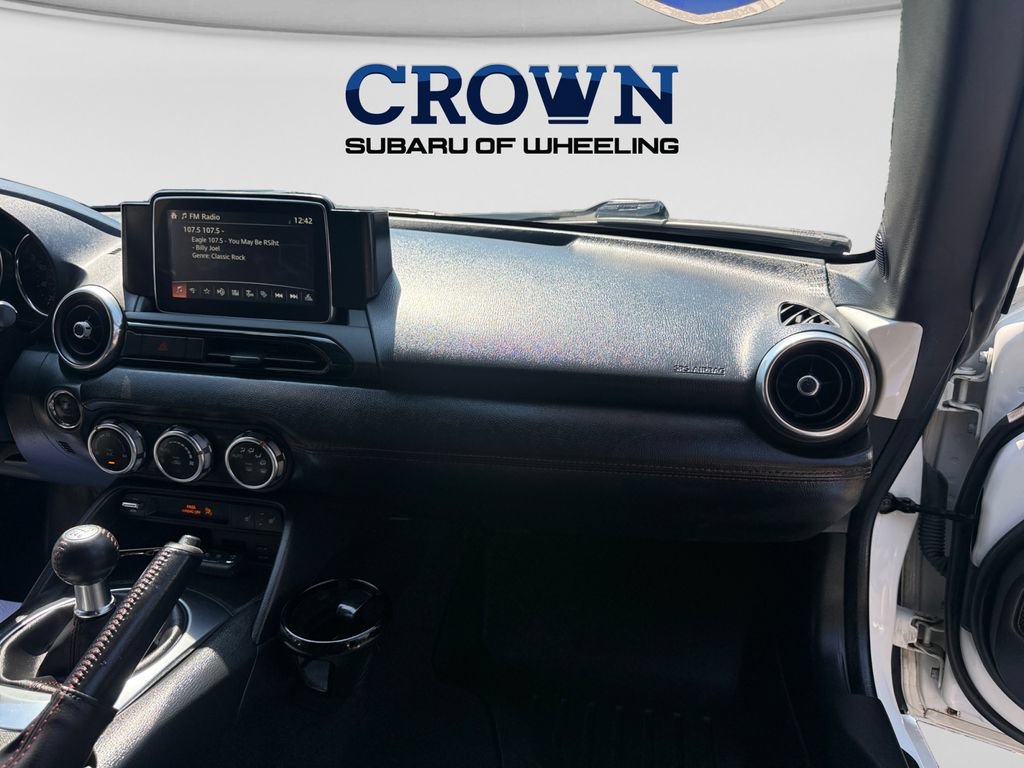 Used 2017 MAZDA MX-5 Miata RF Grand Touring RWD image 13