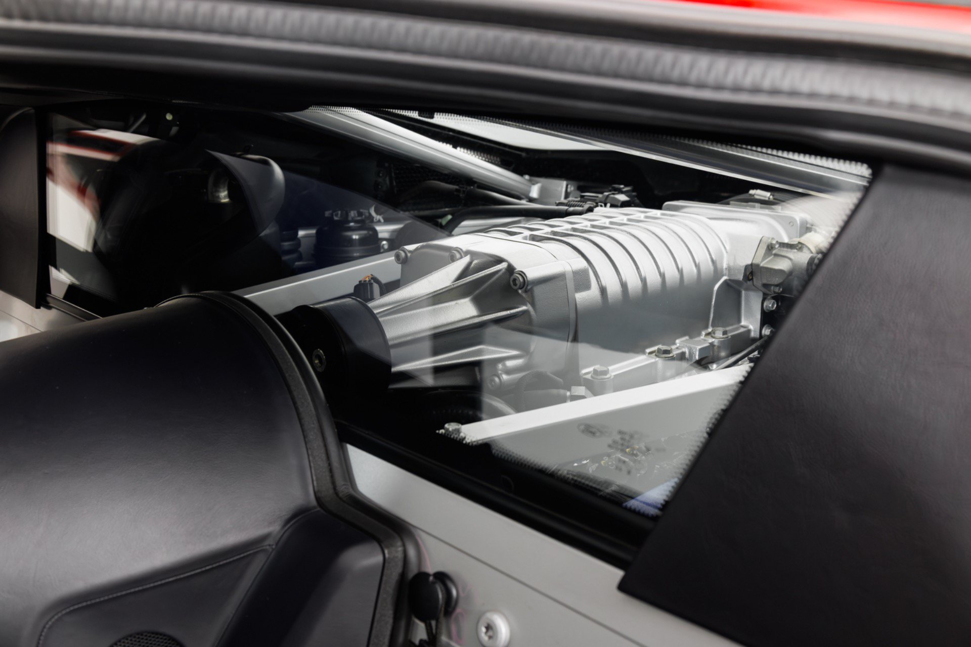 Used 2006 Ford GT RWD image 48